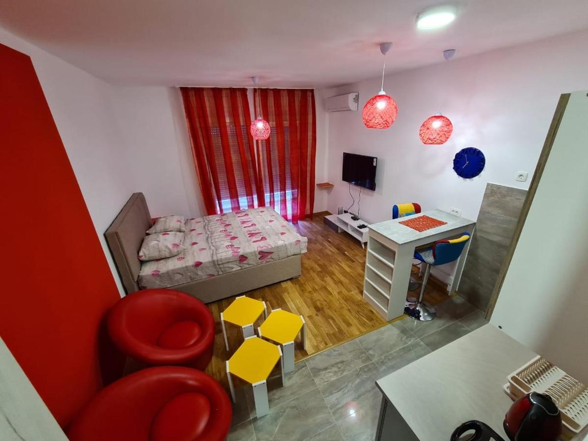 Naki Apartments Podgorica Eksteriør billede