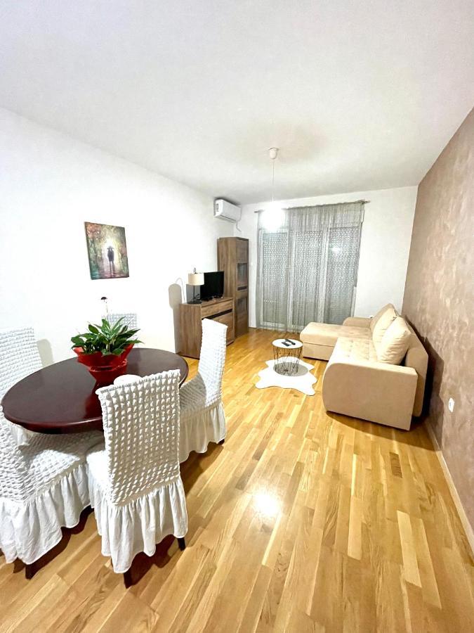 Naki Apartments Podgorica Eksteriør billede