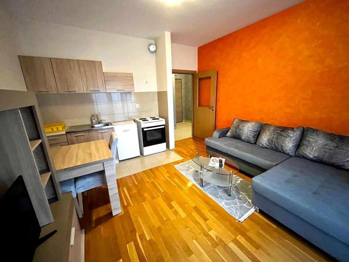 Naki Apartments Podgorica Eksteriør billede